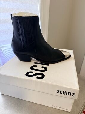 SCHUTZ Black Leather Ankle Boots with Silver Cap Toe